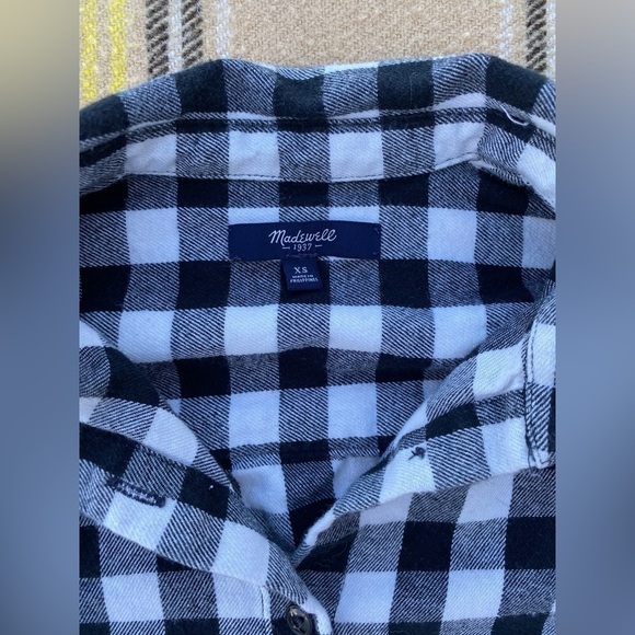 Madewell Classic Black and White Gingham Plaid Button Front Loose Fit Flannel - Picture 3 of 3